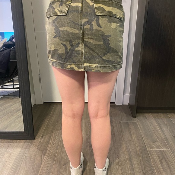 Line Denim Jean Camo Skirt - Picture 4 of 5